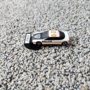 Vintage 1990 MATCHBOX 2000-MAGNETIC KEY SENSOR D-21 POLICE CAR Rare Original Old